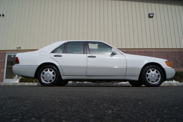 1992 Mercedes-Benz 300-Series Base Sedan 4-Door - photo 3