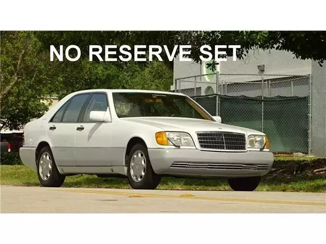 1992 MERCEDES BENZ 300SD LUXURY DIESEL SEDAN WITH 91000 MILE NO RESERVES 1992 Mercedes-Benz 300-Series 300SD