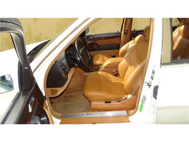 1992 Mercedes-Benz 300-Series 300SD - photo 11