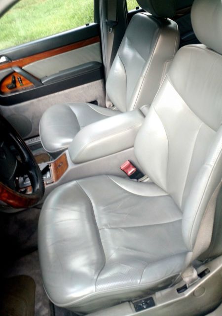 1992 Mercedes-Benz 300-Series Sedan - photo 12
