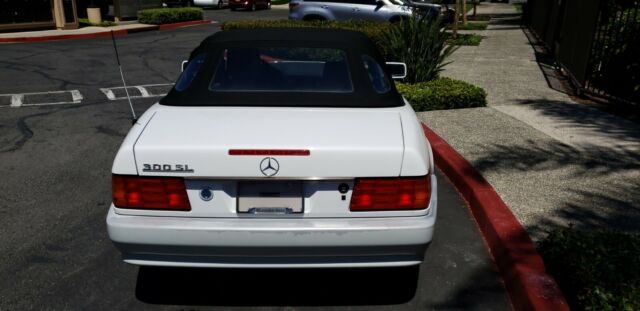 1992 Mercedes-Benz SL-Class 300 SL Convertible - photo 3