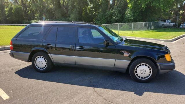 1992 Mercedes-Benz E-Class TE 4MATIC - photo 5