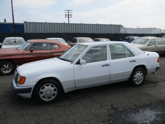 1992 Mercedes-Benz 400-Series 400E 4.2 (STD is Estimated) - photo 3