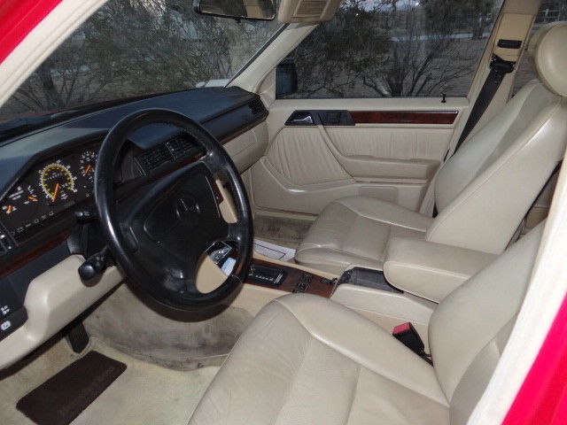 1992 Mercedes-Benz 400-Series - photo 11