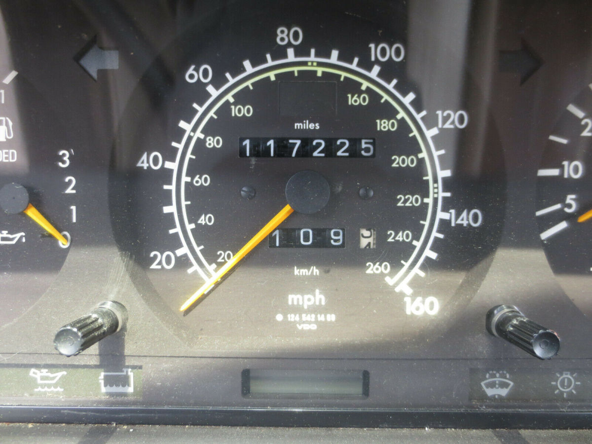 1992 Mercedes-Benz E-Class - photo 6