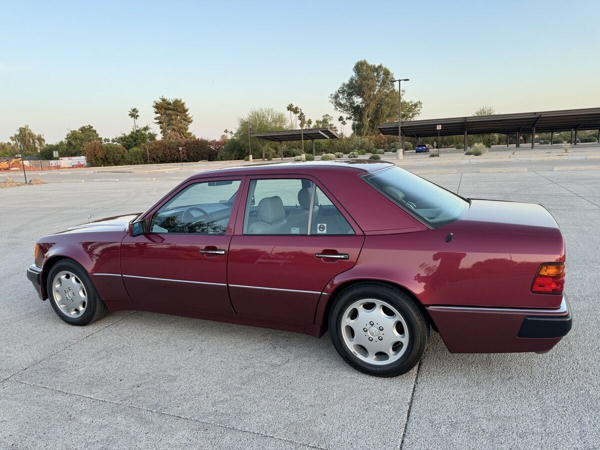 1992 Mercedes-Benz 500-Series E - photo 5