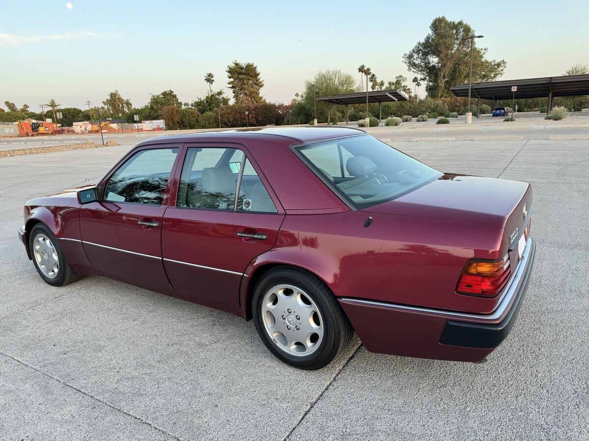 1992 Mercedes-Benz 500-Series E - photo 6