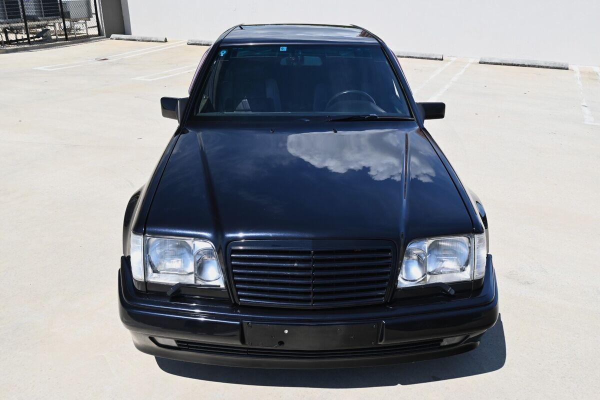 1992 Mercedes-Benz 500E ROW Spec - photo 2