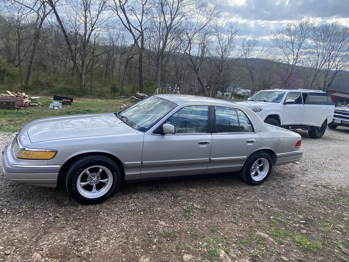 1992 Mercury Grand Marquis GS - photo 3