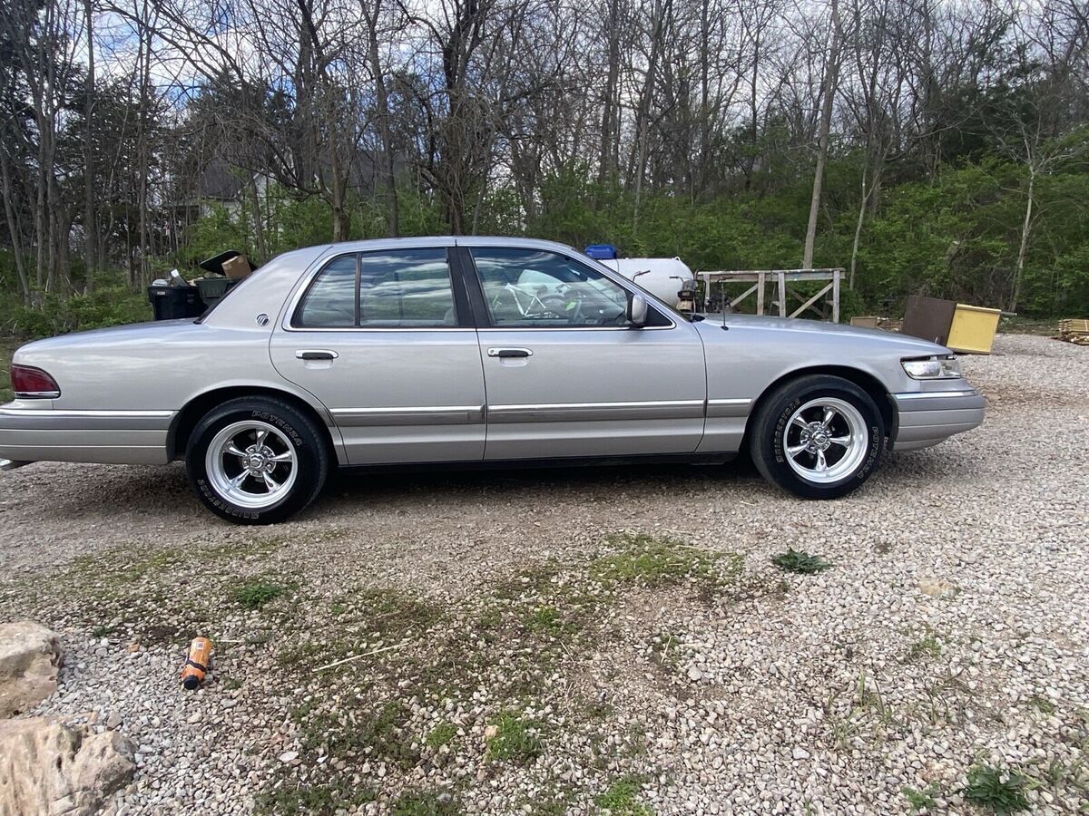 1992 Mercury Grand Marquis GS - photo 7