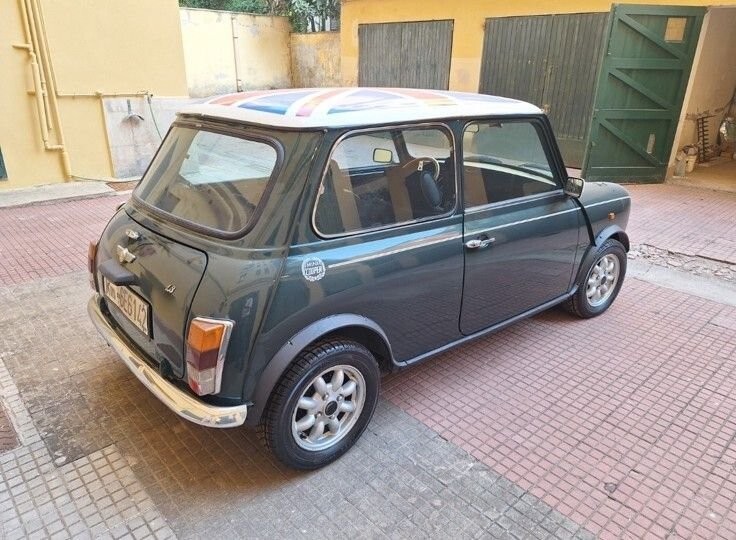 1992 Mini Cooper 23,848 KM, Classic British Car, All-Original, Green/Black - photo 5