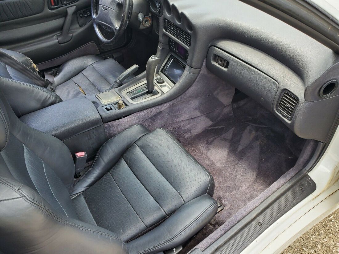 1992 Mitsubishi 3000GT SL - photo 7