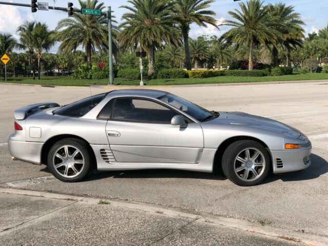 1992 Mitsubishi 3000GT - photo 2