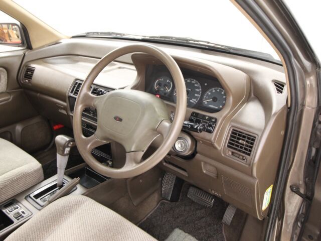 1992 Mitsubishi Chariot MX - photo 10