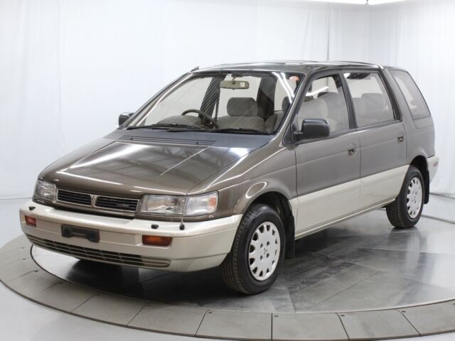 1992 Mitsubishi Chariot MX - photo 3