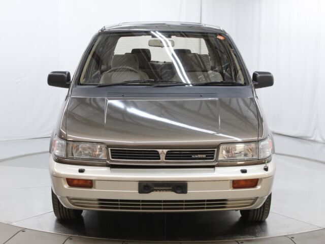 1992 Mitsubishi Chariot MX - photo 4