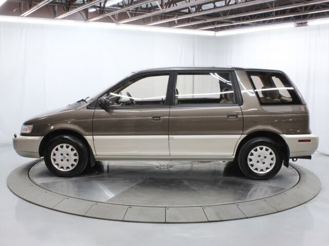 1992 Mitsubishi Chariot MX - photo 5