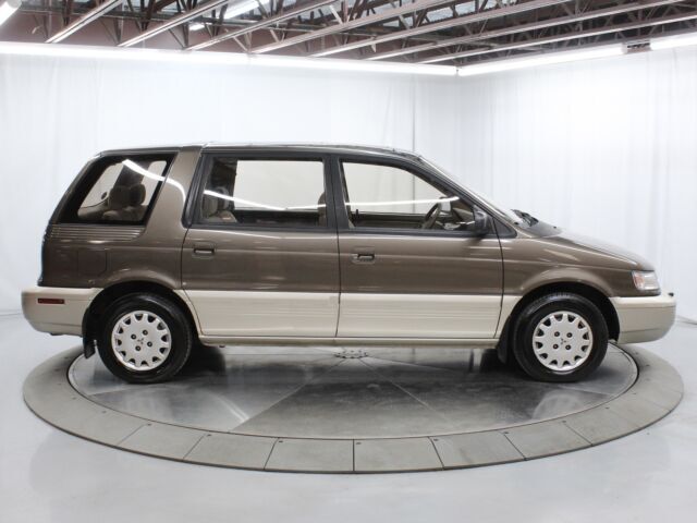 1992 Mitsubishi Chariot MX - photo 9