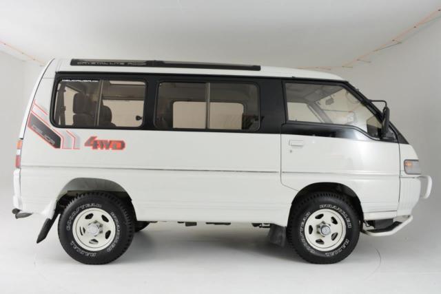 1992 Mitsubishi Delica 4WD Auto Crystal Lite Roof !!! - photo 8