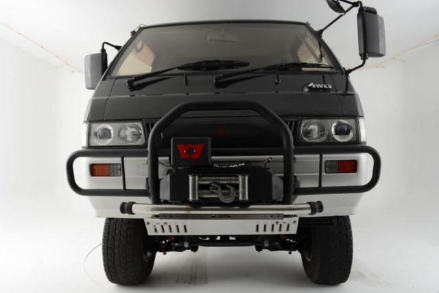 1992 Mitsubishi Delica 4WD Manual Transmission !!! - photo 3