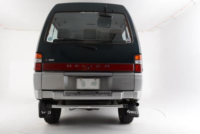 1992 Mitsubishi Delica GLX - photo 2