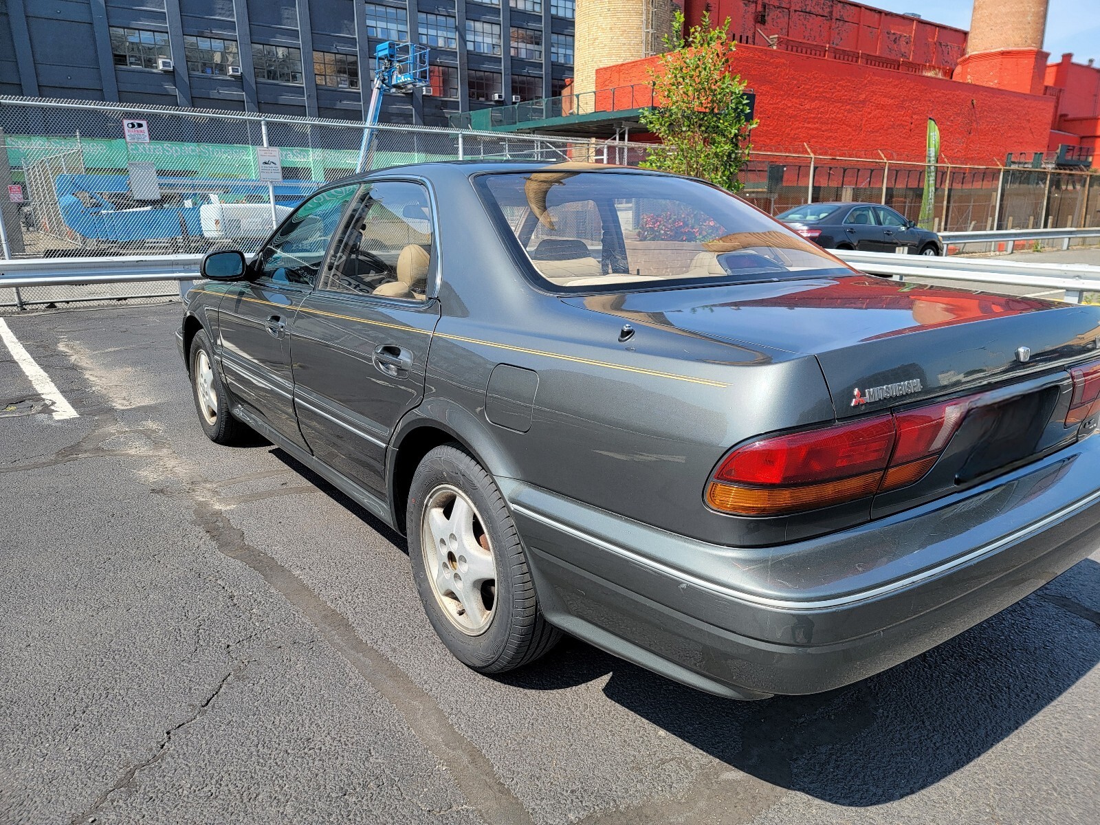 1992 Mitsubishi Diamante LS - photo 8