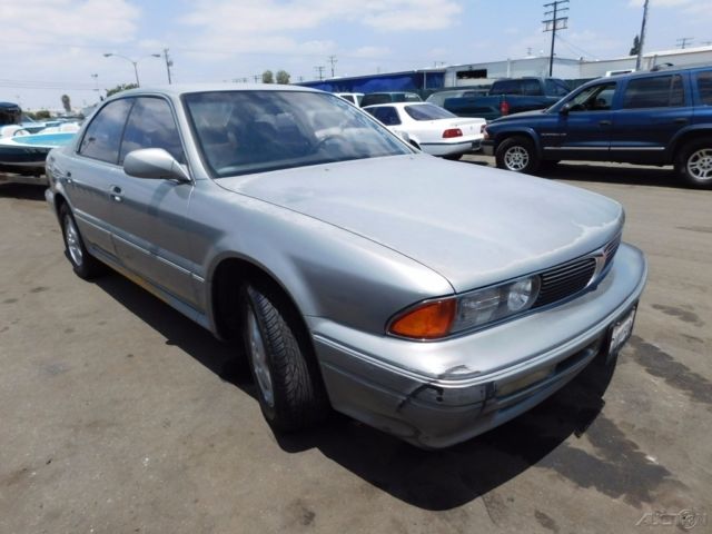 1992 Mitsubishi Diamante LS - photo 2