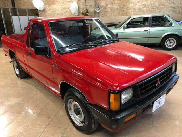 1992 Mitsubishi Mighty Max Pickup Base 2dr Standard Cab SB - photo 7