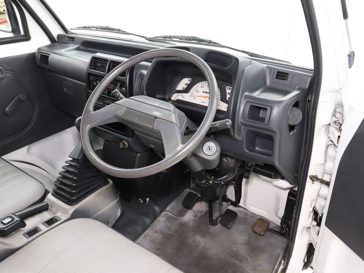 1992 Mitsubishi MiniCab - photo 9