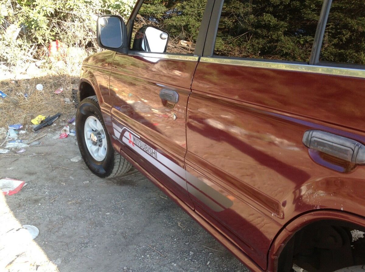 1992 Mitsubishi Montero 4X4 MANUAL 5 SPEED V6 - photo 11