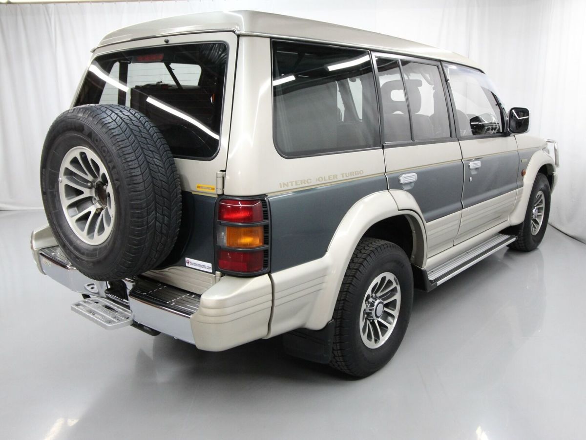 1992 Mitsubishi Pajero Exceed - photo 7