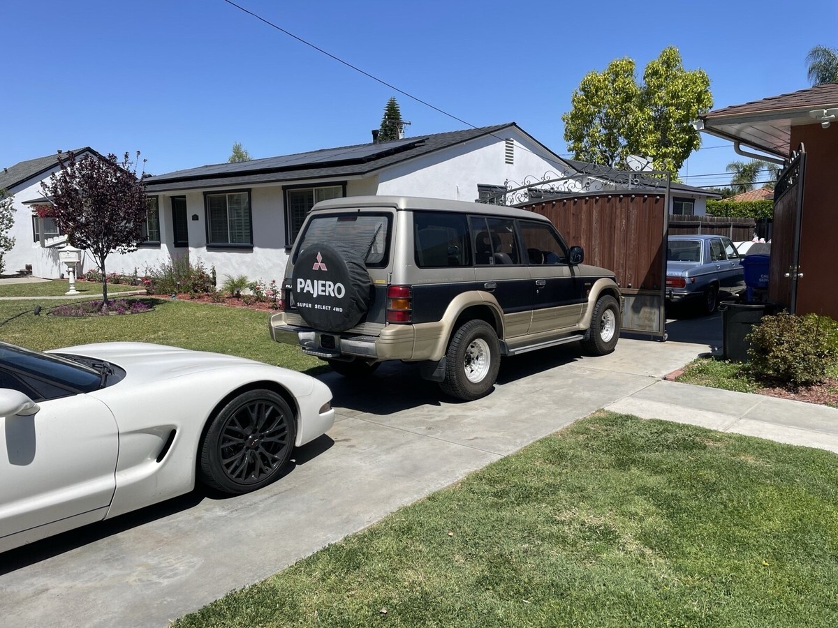 1992 Mitsubishi Pajero - photo 2