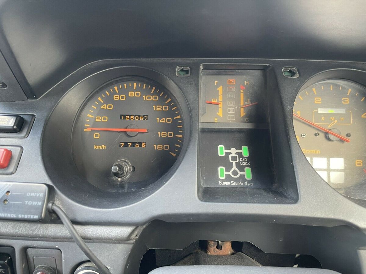 1992 Mitsubishi Pajero exceed - photo 7