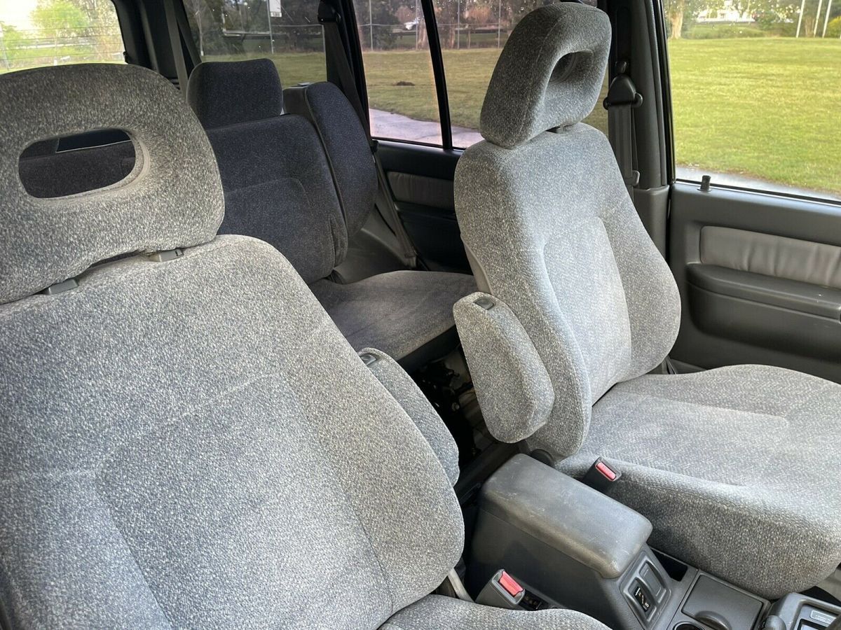 1992 Mitsubishi Pajero exceed - photo 8