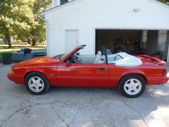 1992 Ford Mustang 2dr Convertible LX Sport 5.0L - photo 3