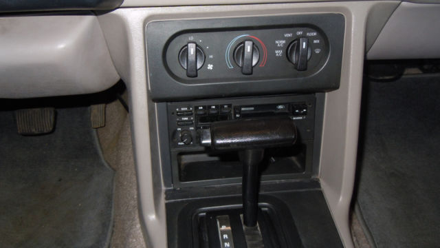 1992 Ford Mustang SSP - photo 12