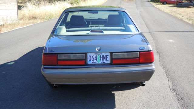 1992 Ford Mustang SSP - photo 6