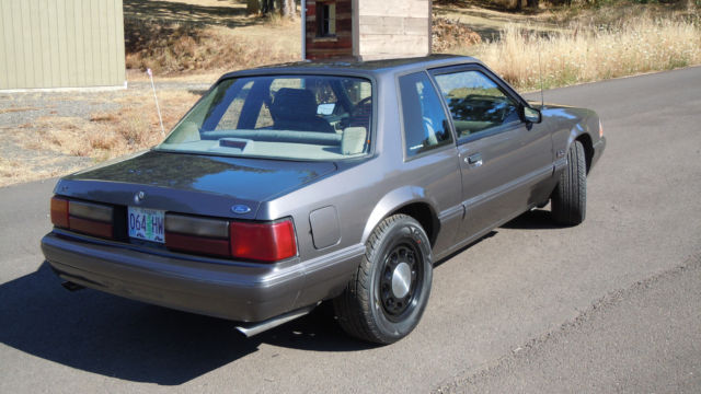 1992 Ford Mustang SSP - photo 7
