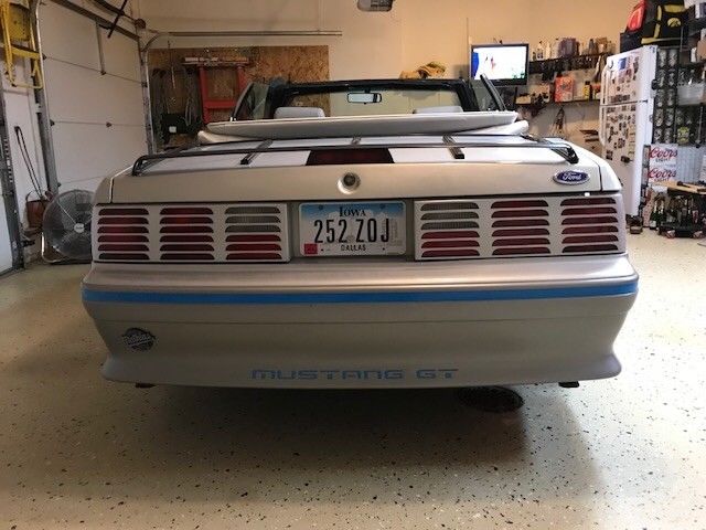 1992 Ford Mustang GT - photo 5