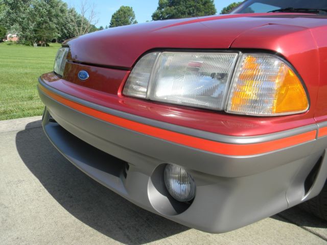 1992 Ford Mustang GT - photo 6