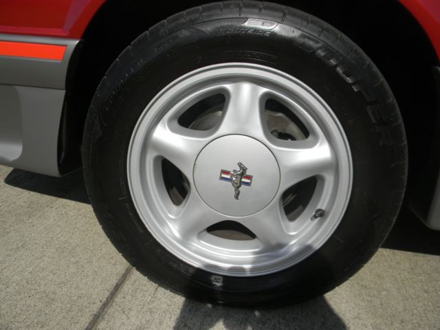 1992 Ford Mustang GT - photo 7