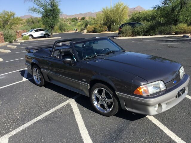 1992 Ford Mustang GT - photo 3
