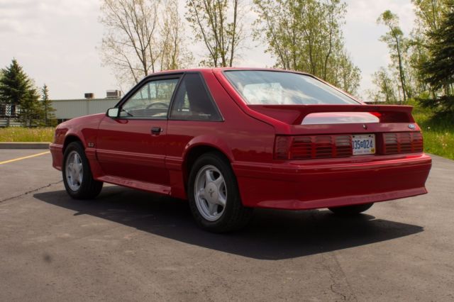 1992 Ford Mustang GT - photo 4
