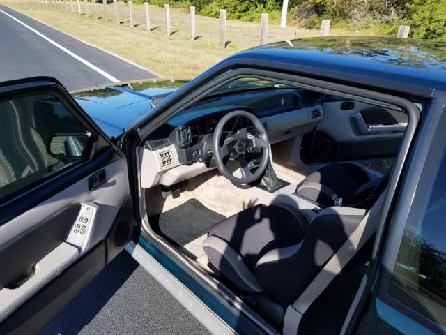1992 Ford Mustang GT - photo 4
