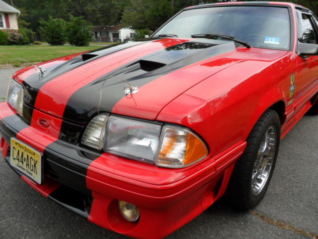 1992 Ford Mustang GT - photo 4