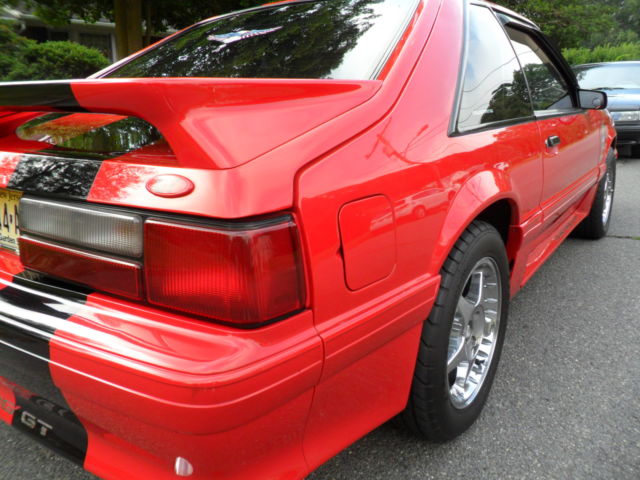 1992 Ford Mustang GT - photo 6