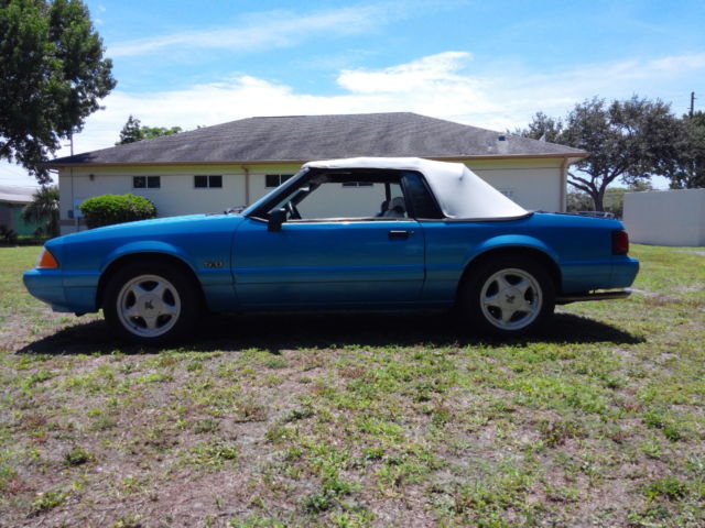 1992 Ford Mustang LX - photo 2