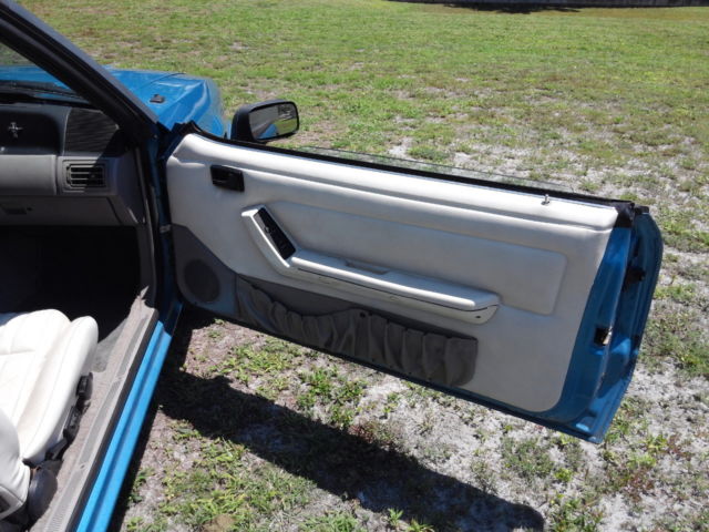 1992 Ford Mustang LX - photo 8