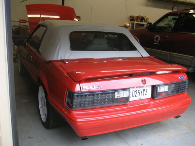 1992 Ford Mustang - photo 7