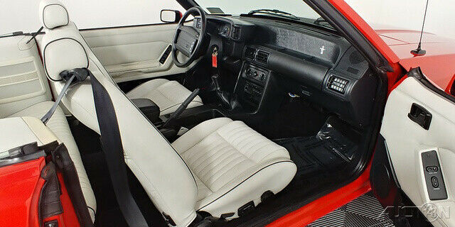 1992 Ford Mustang LX - photo 11